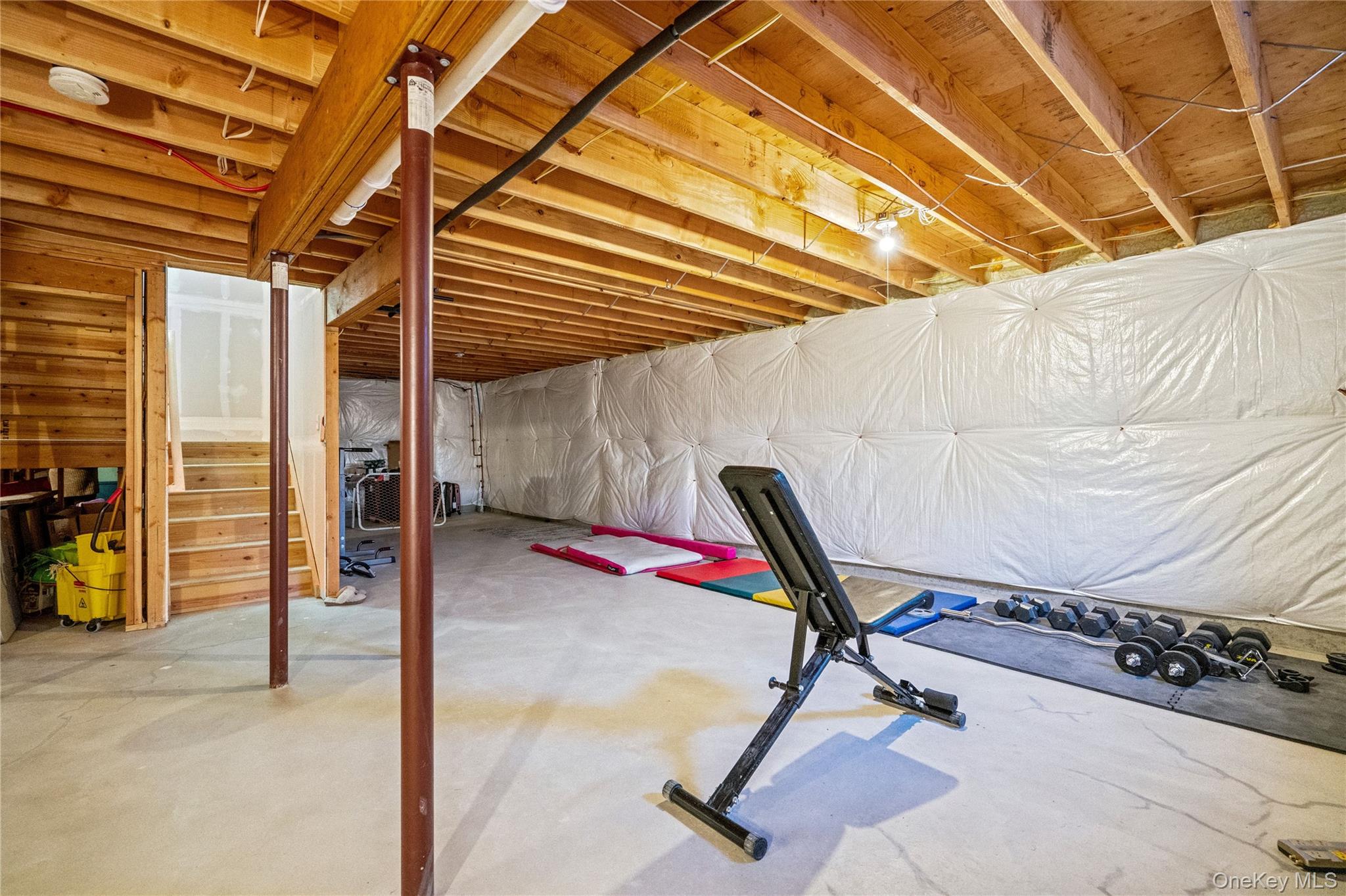 3 Manor Court, Mount Sinai, NY 11766