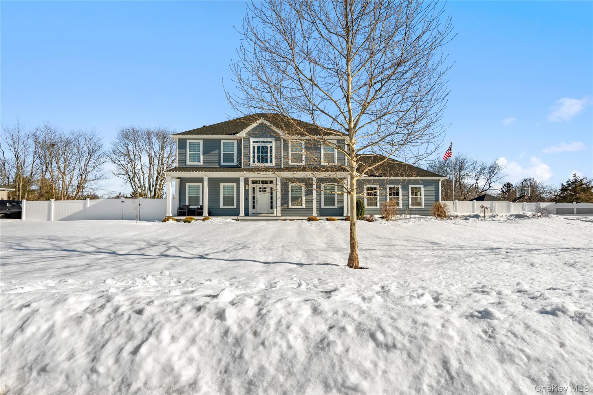 3 Manor Court, Mount Sinai, NY 11766