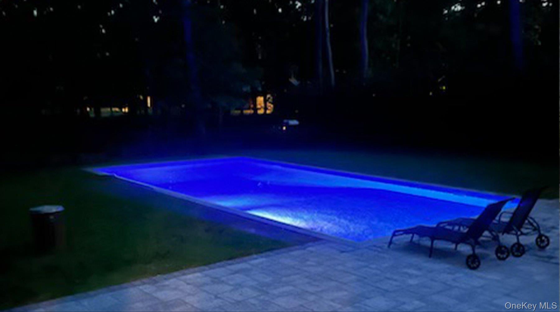 3 Robins Nest Lane, Hampton Bays, NY 11946