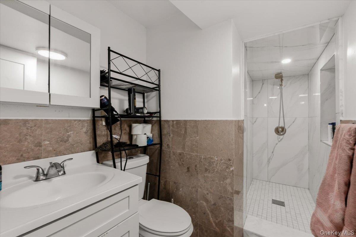 1727 Victor Street, Bronx, NY 10462