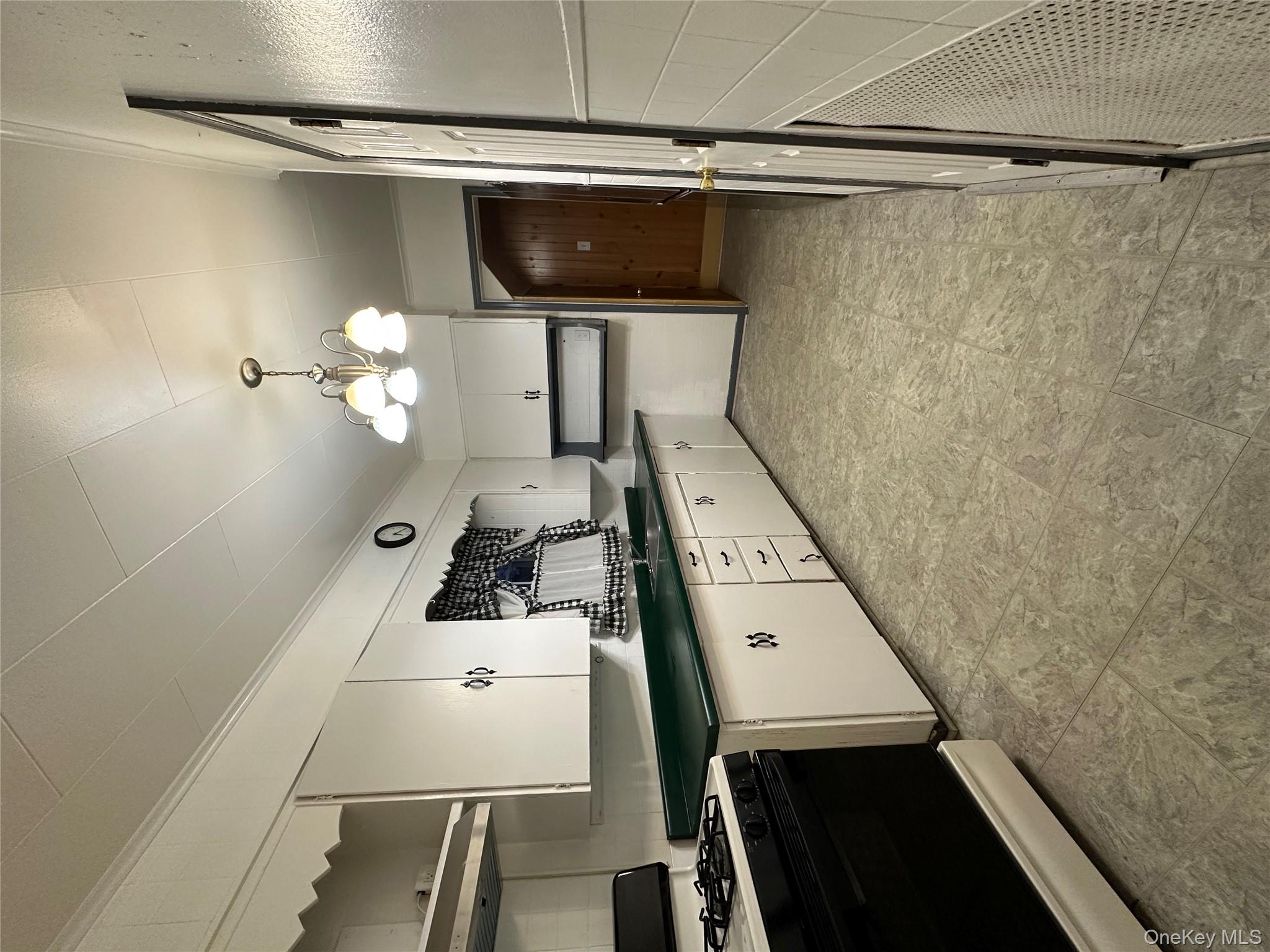 9 Elizabeth Street, Port Jervis, NY 12771