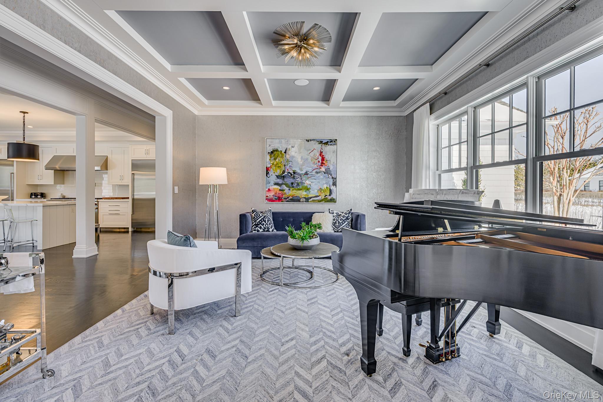 74 Rosko Lane, Southampton, NY 11968