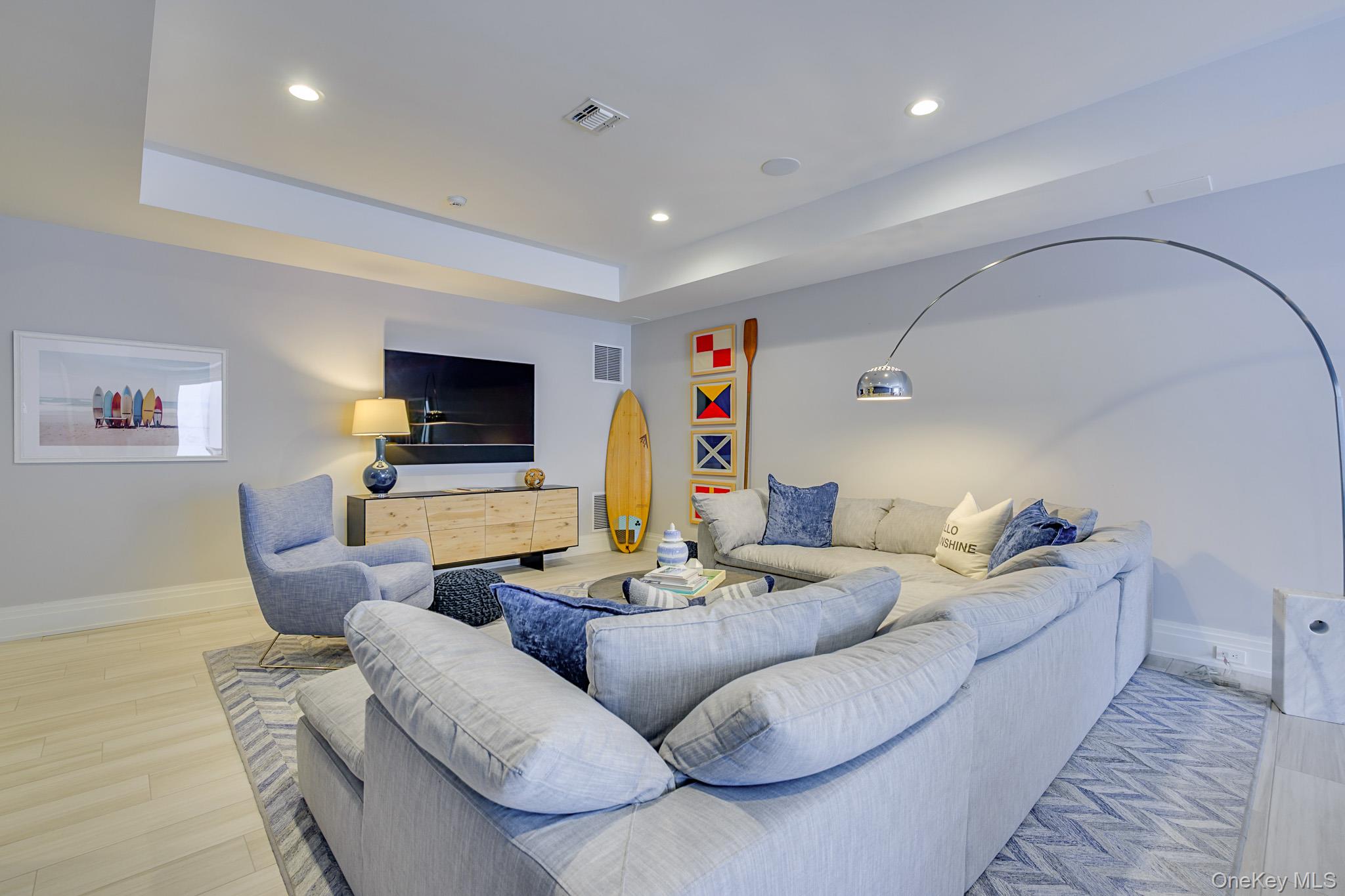 74 Rosko Lane, Southampton, NY 11968