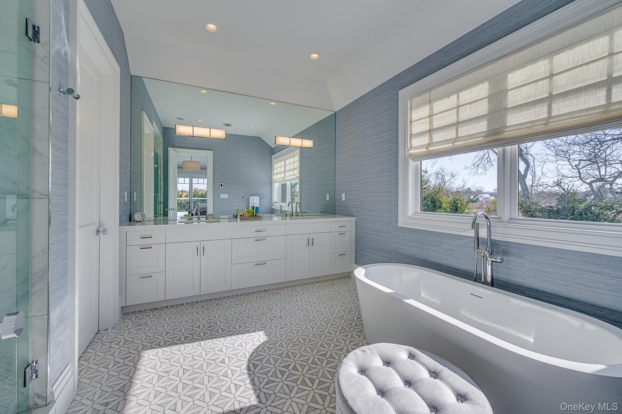 74 Rosko Lane, Southampton, NY 11968