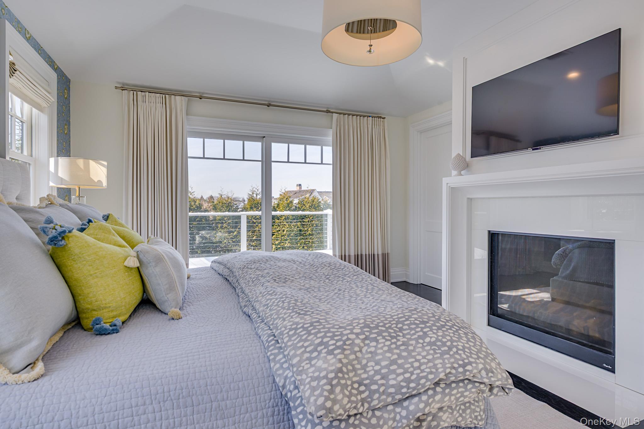 74 Rosko Lane, Southampton, NY 11968