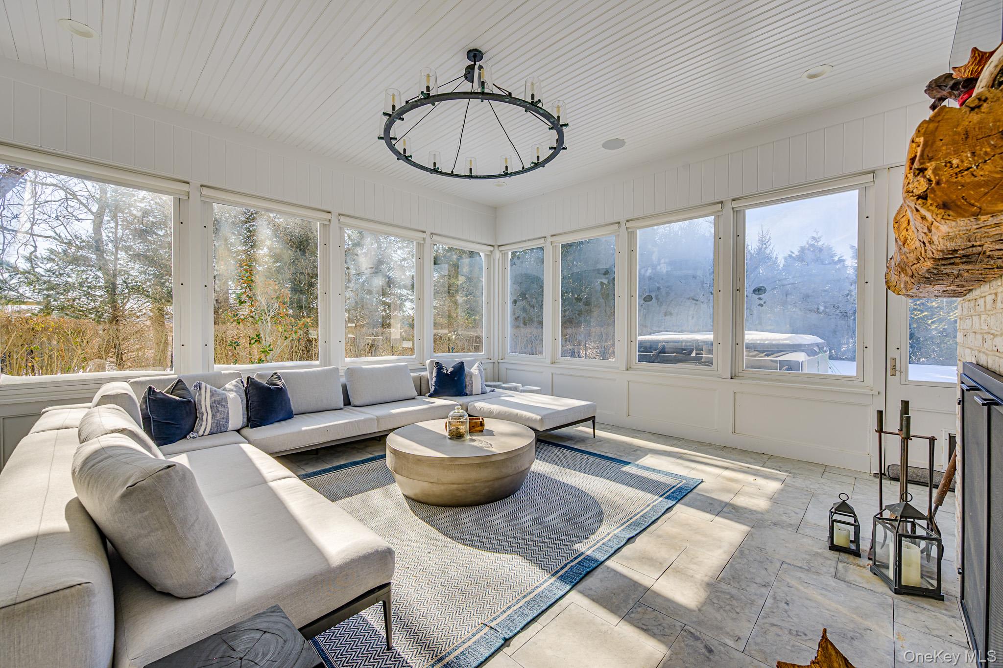 74 Rosko Lane, Southampton, NY 11968