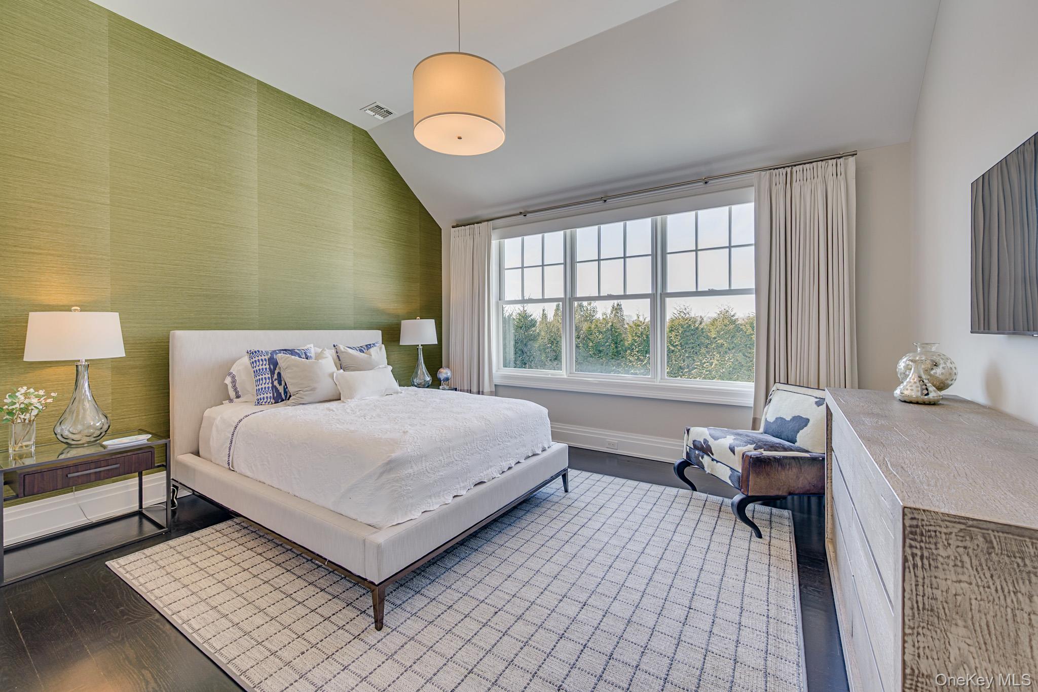 74 Rosko Lane, Southampton, NY 11968