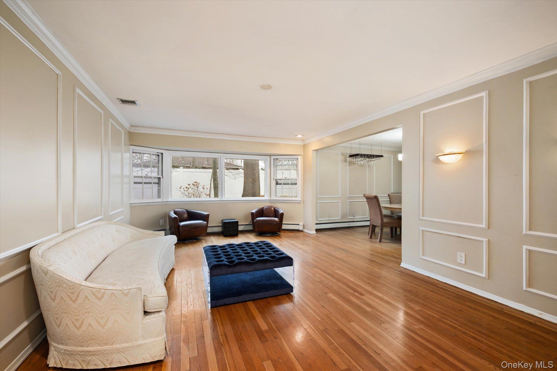 38 Arista Drive, Dix Hills, NY 11746