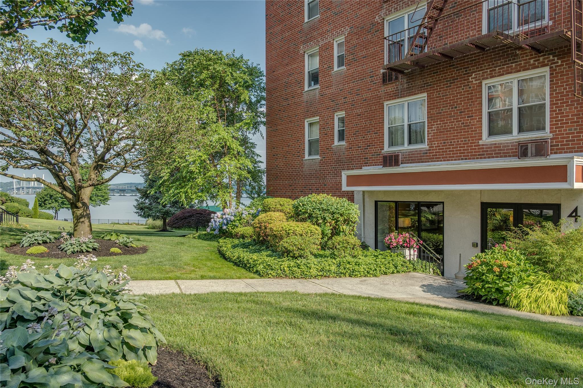 4 Salisbury Point # 4A, Nyack, NY 10960