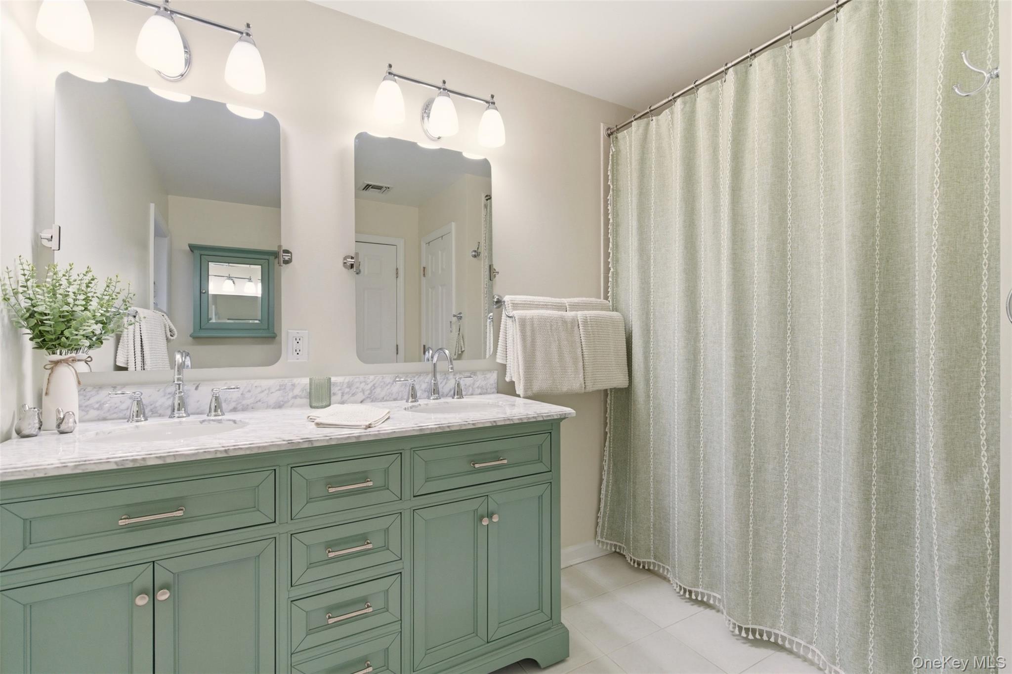 30 Rancher Place, Huntington, NY 11743