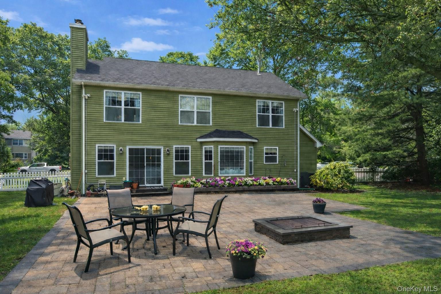 30 Rancher Place, Huntington, NY 11743