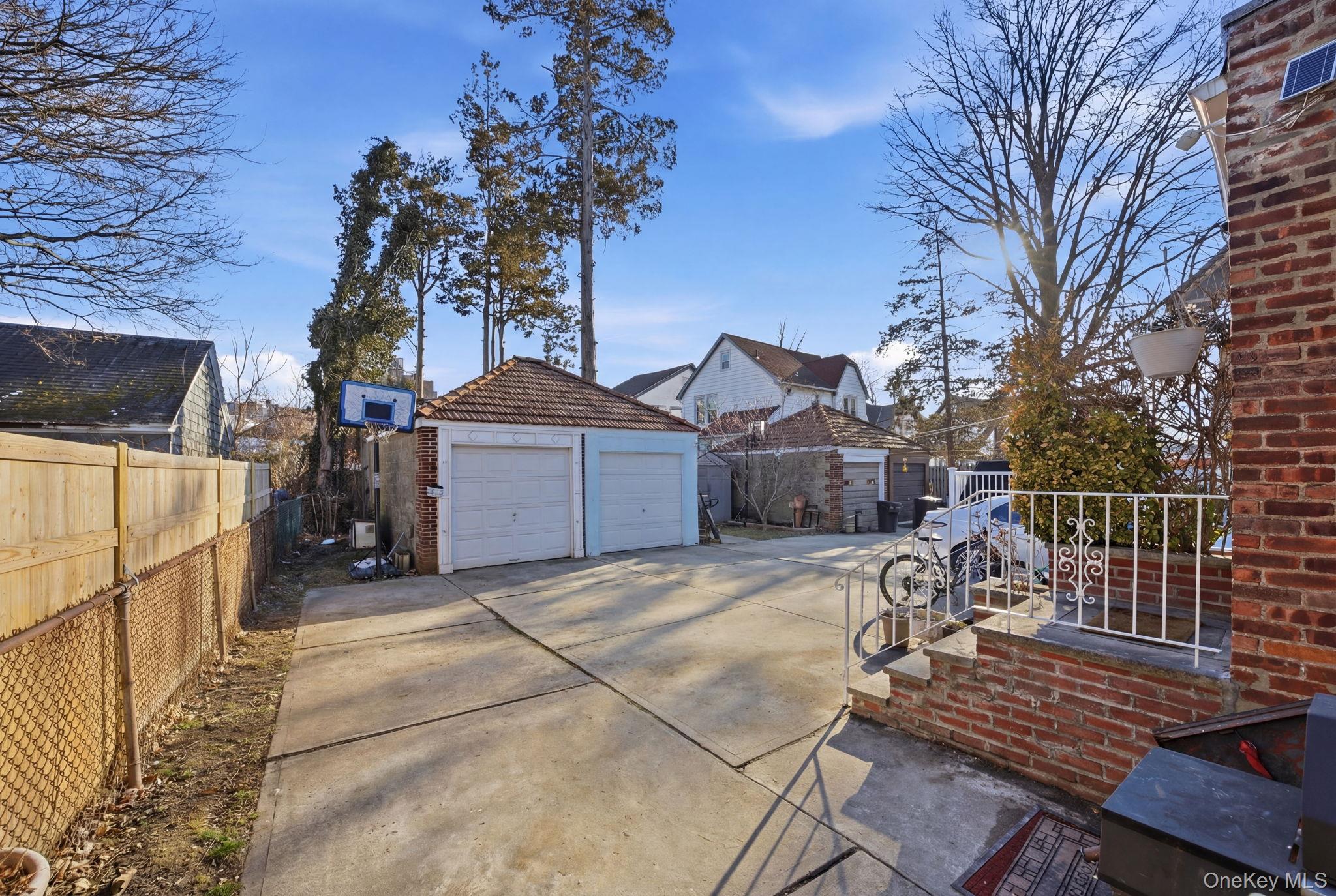 14740 33rd Avenue, Flushing, NY 11354