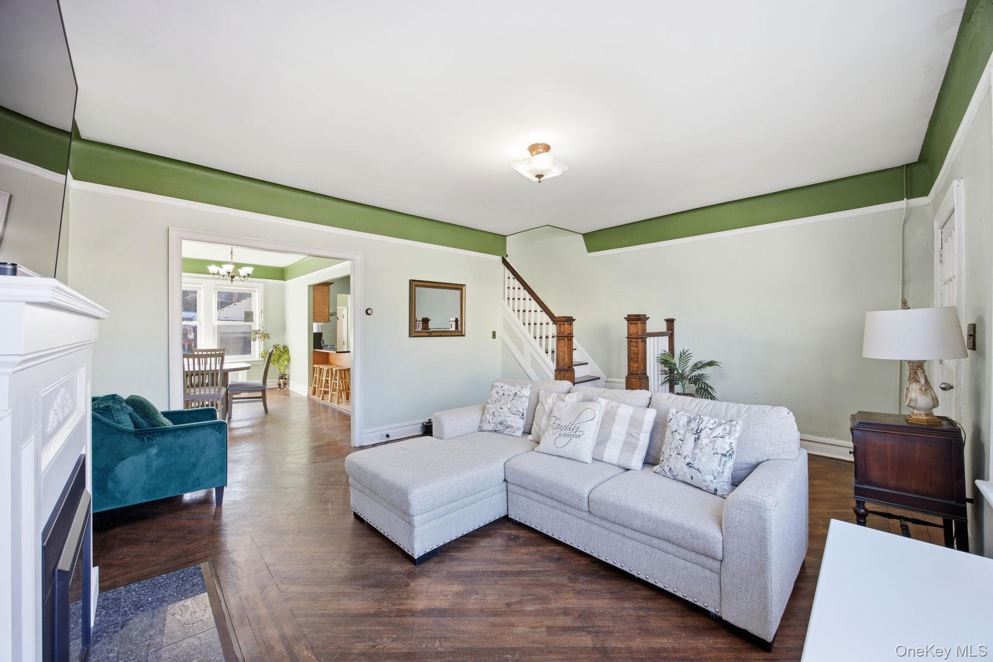 14740 33rd Avenue, Flushing, NY 11354