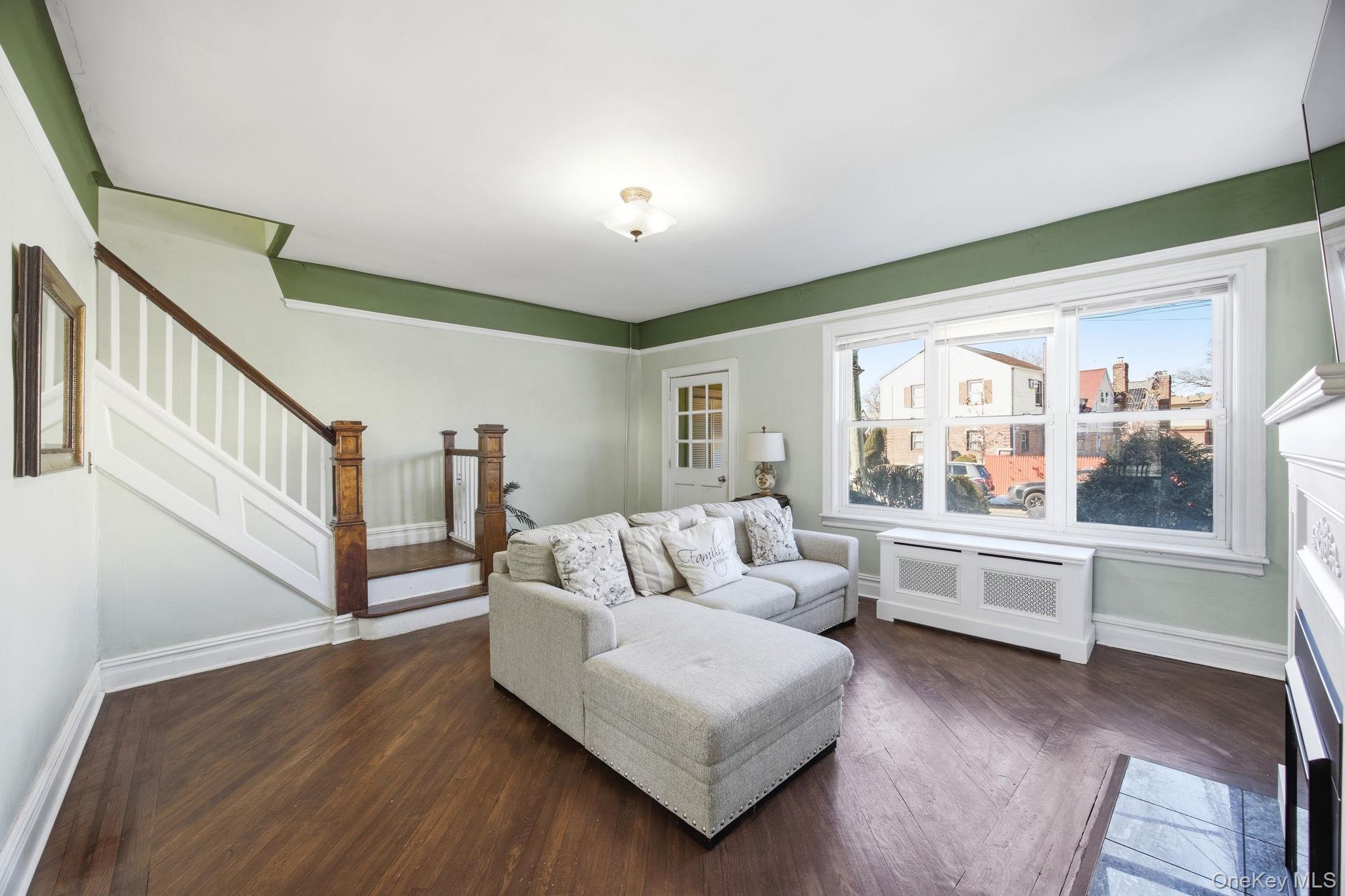 14740 33rd Avenue, Flushing, NY 11354