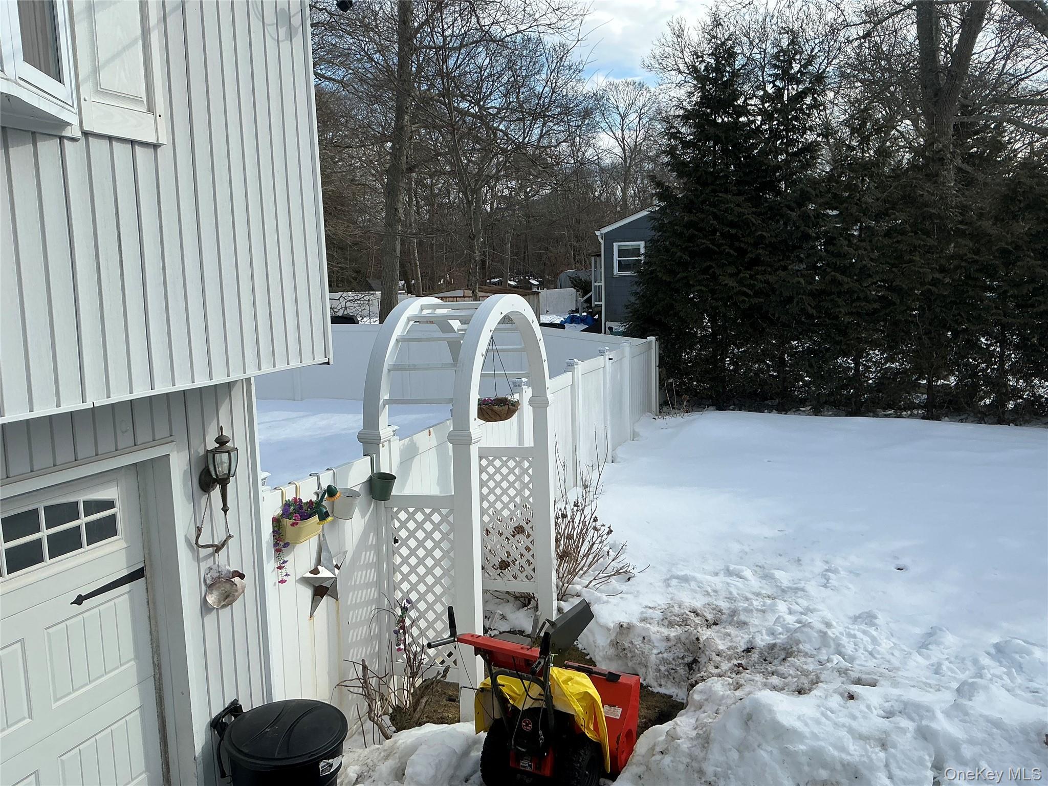 606 Birch Hollow Drive, Shirley, NY 11967