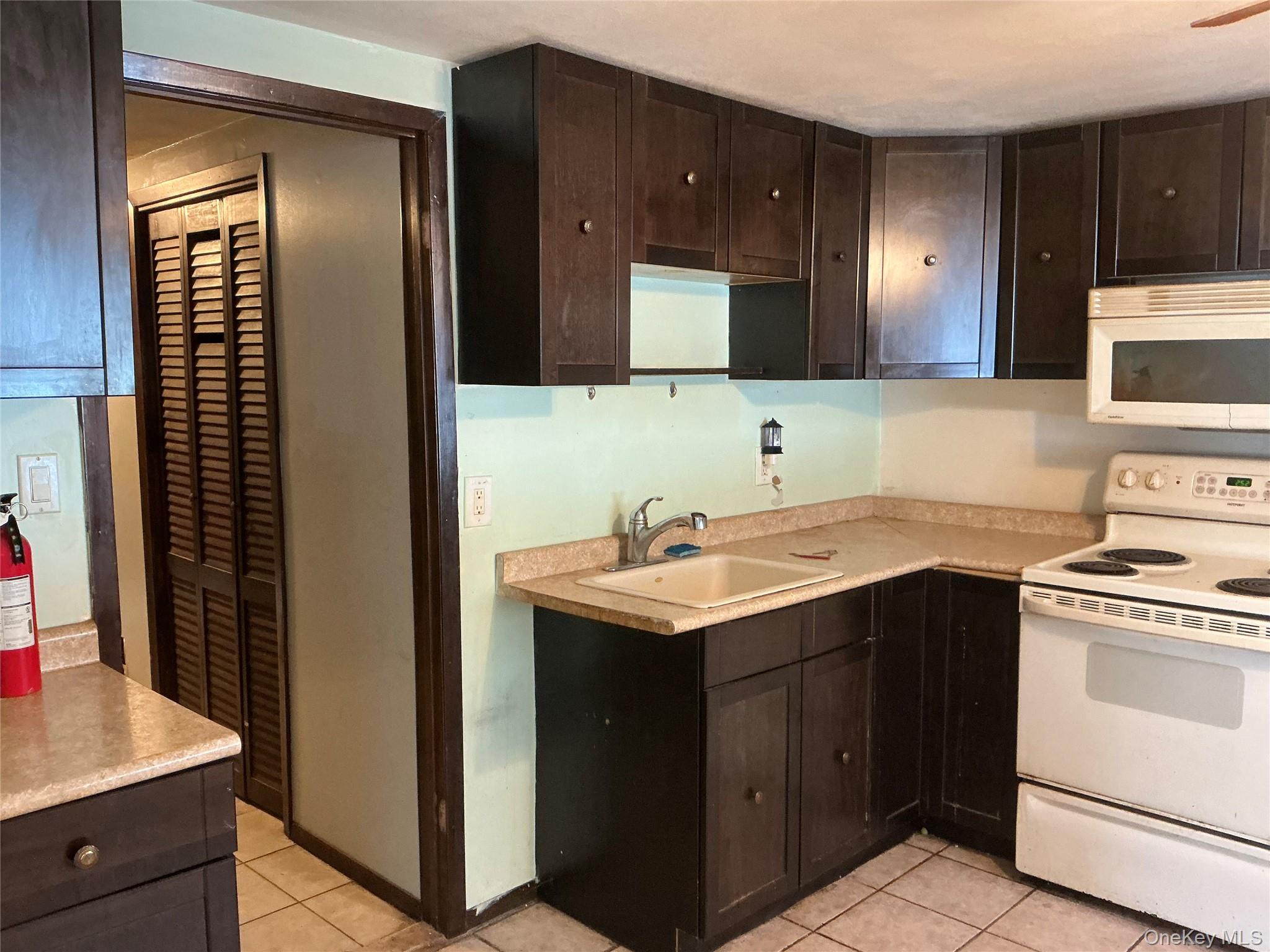 606 Birch Hollow Drive, Shirley, NY 11967