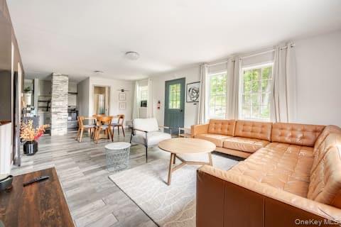 1241 Ridgebury Road, New Hampton, NY 10958