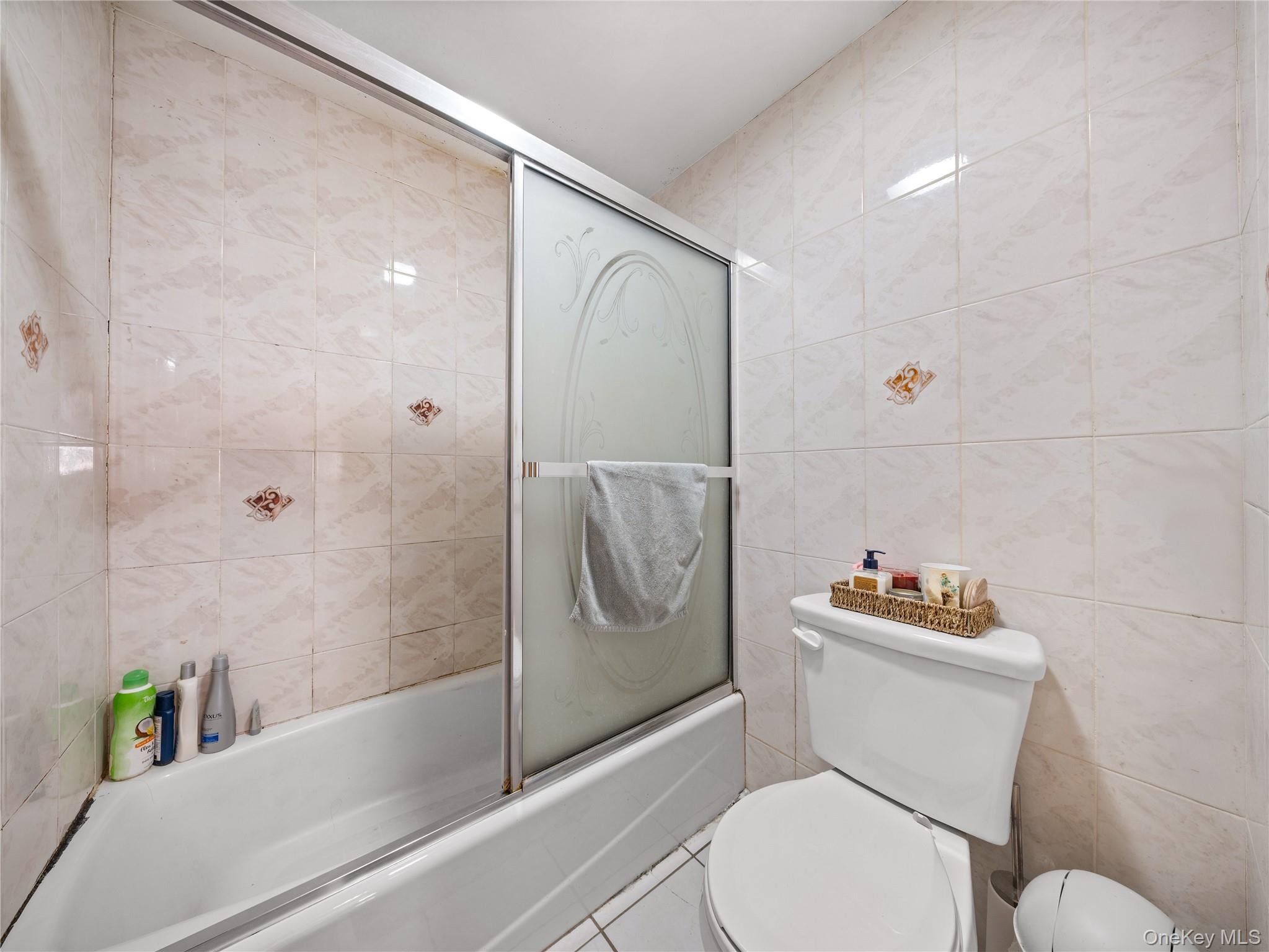 24571 61st Avenue, Little Neck, NY 11362