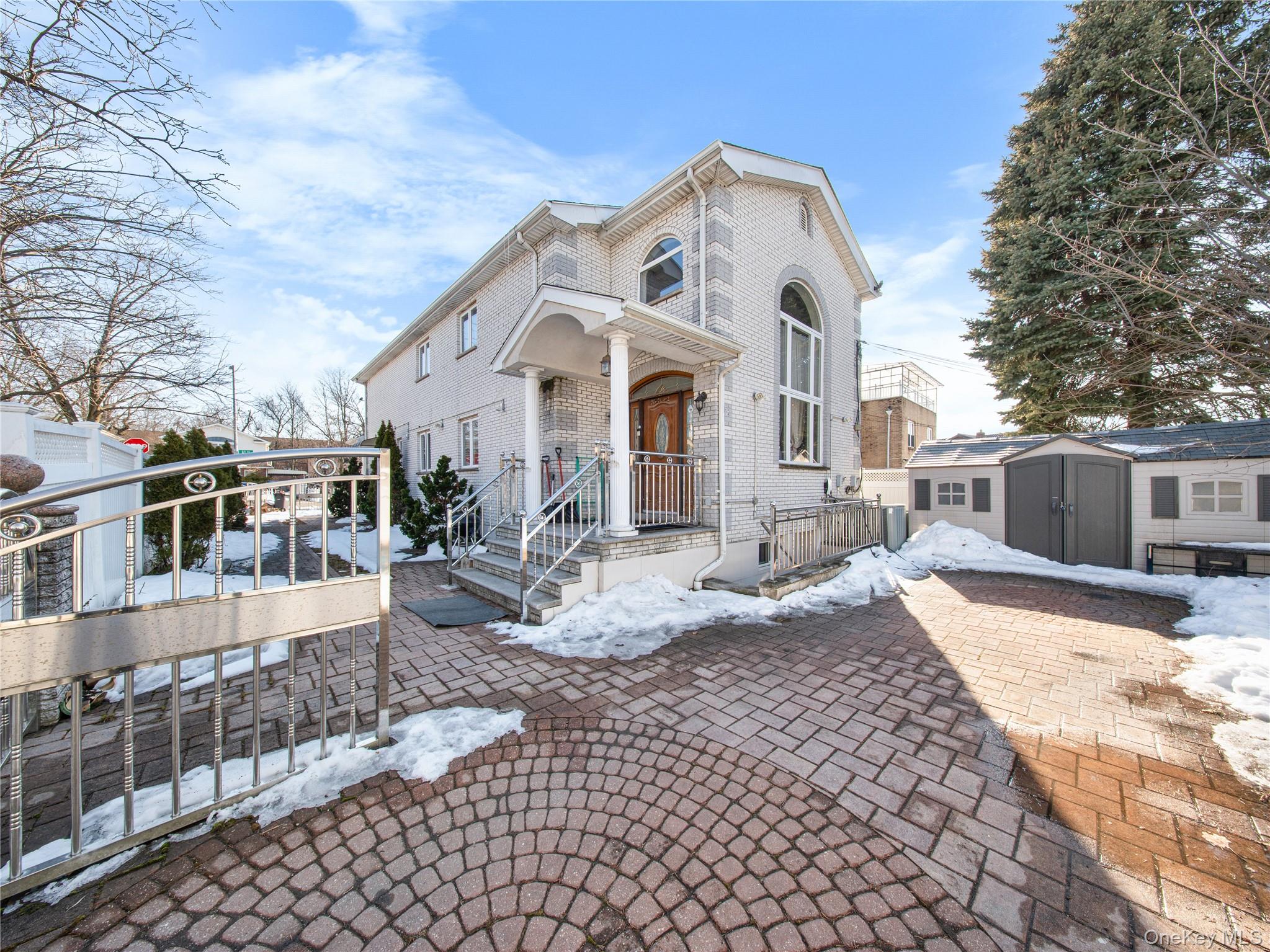 24571 61st Avenue, Little Neck, NY 11362