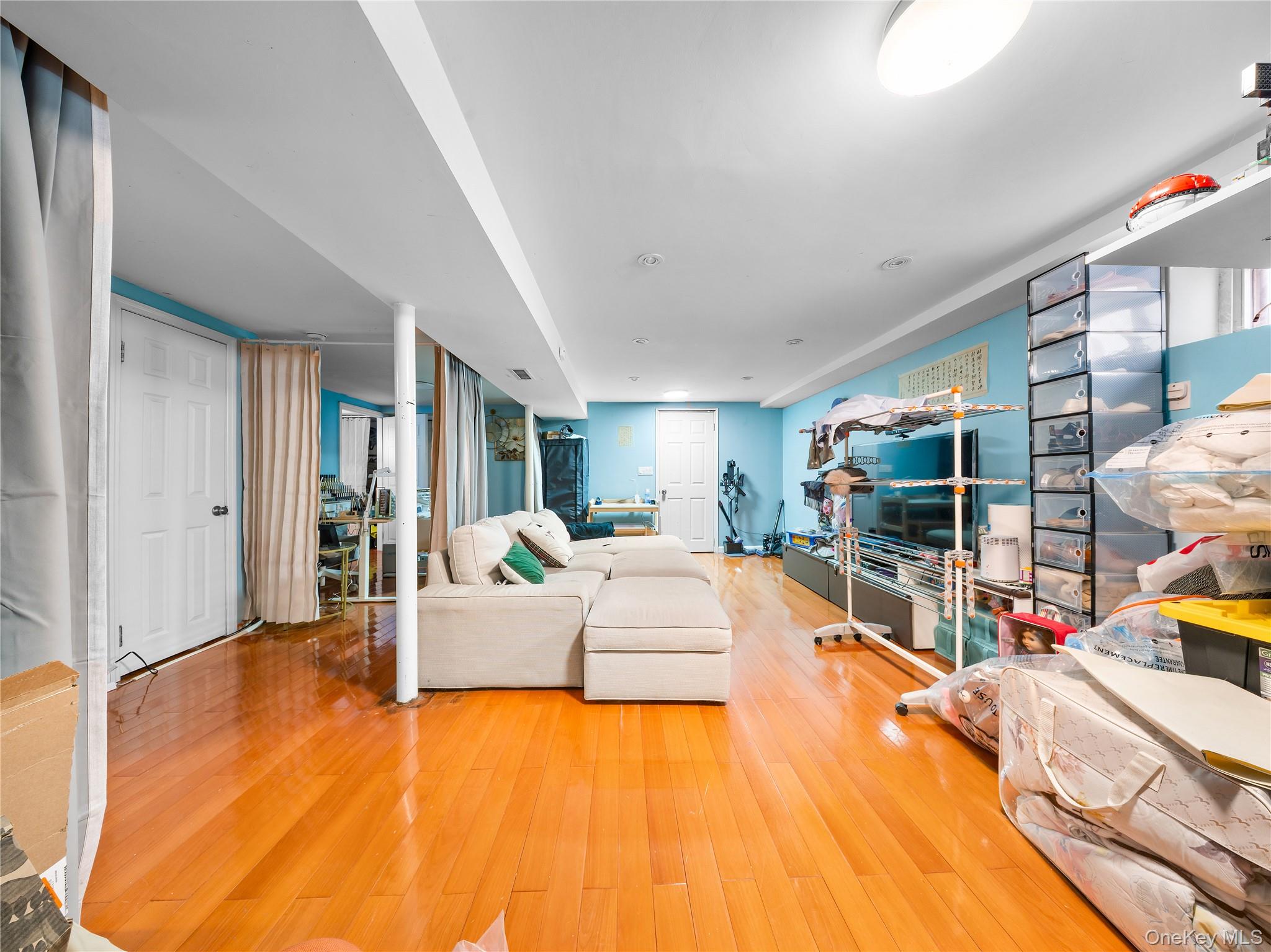 24571 61st Avenue, Little Neck, NY 11362