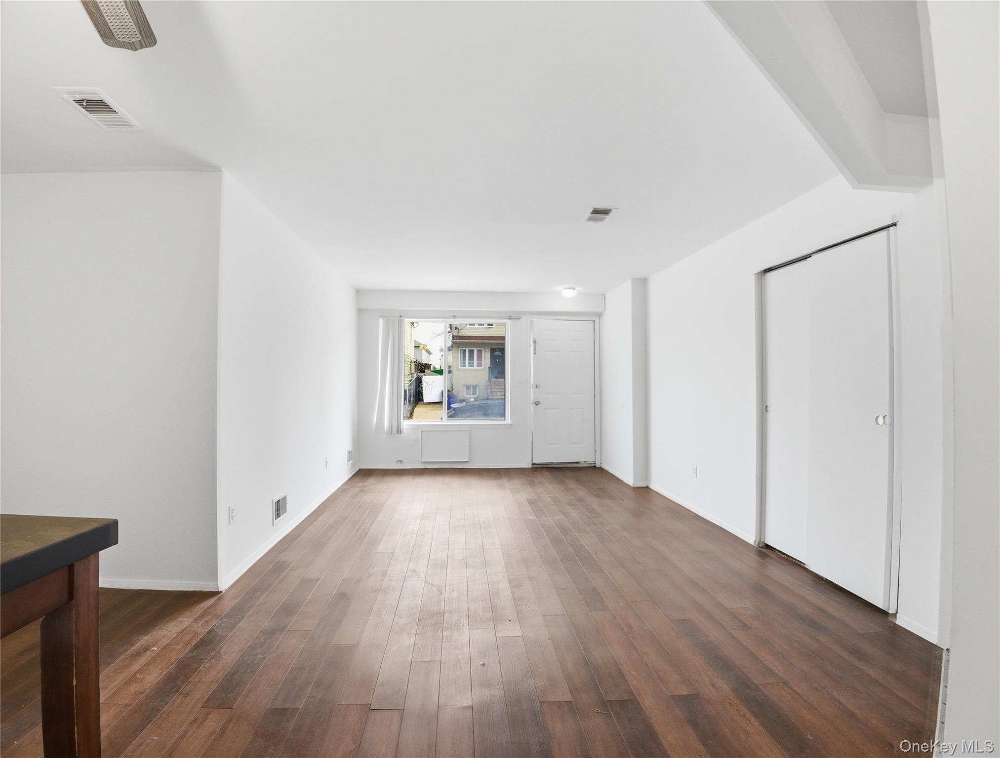 15 Davidson Court, Staten Island, NY 10303