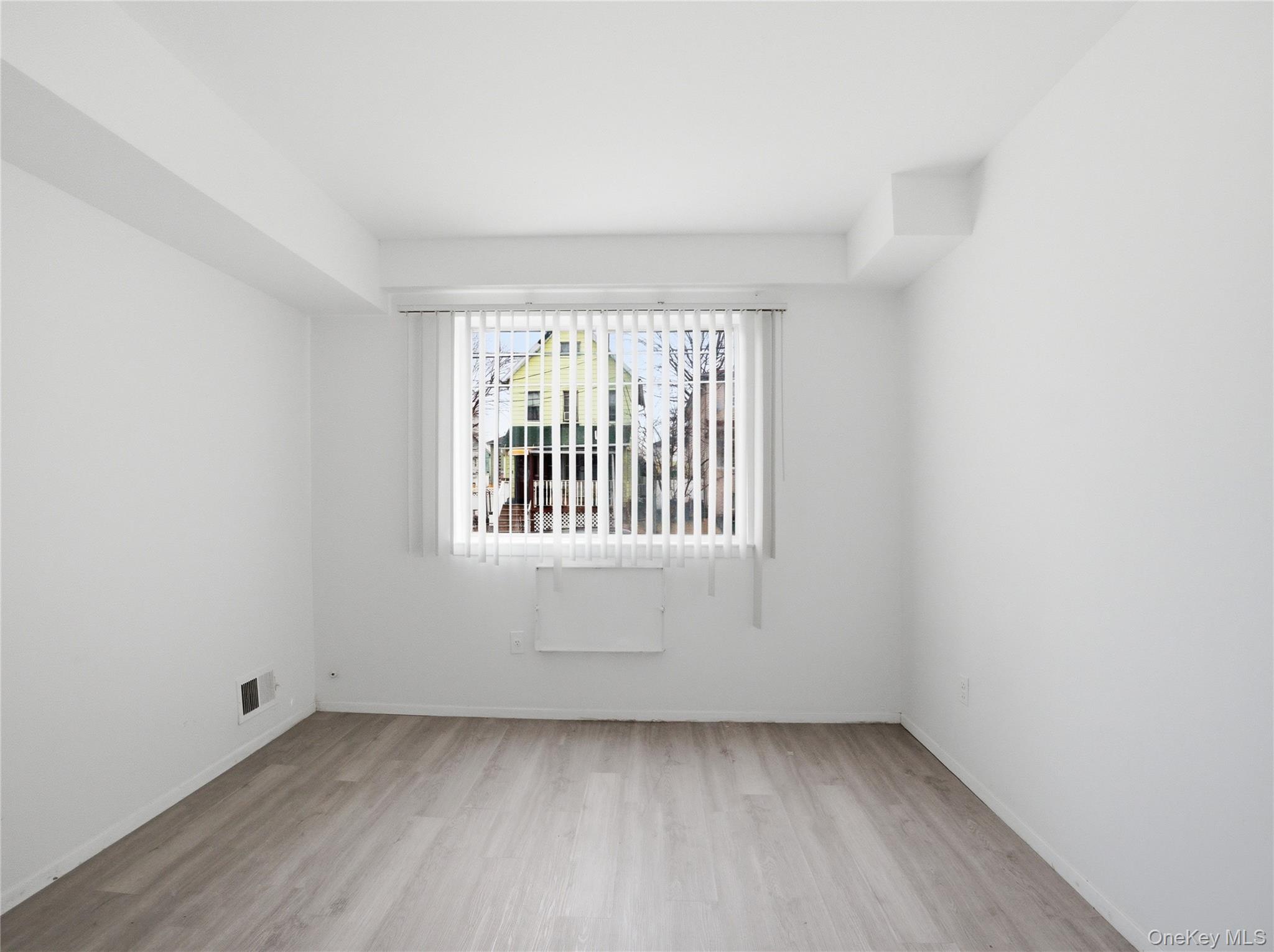 15 Davidson Court, Staten Island, NY 10303