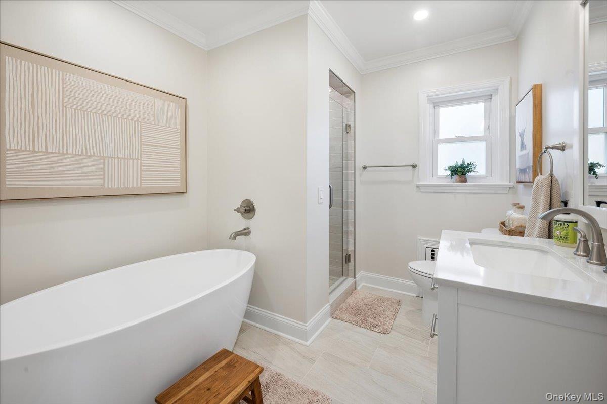 31 Priory Lane, Pelham, NY 10803