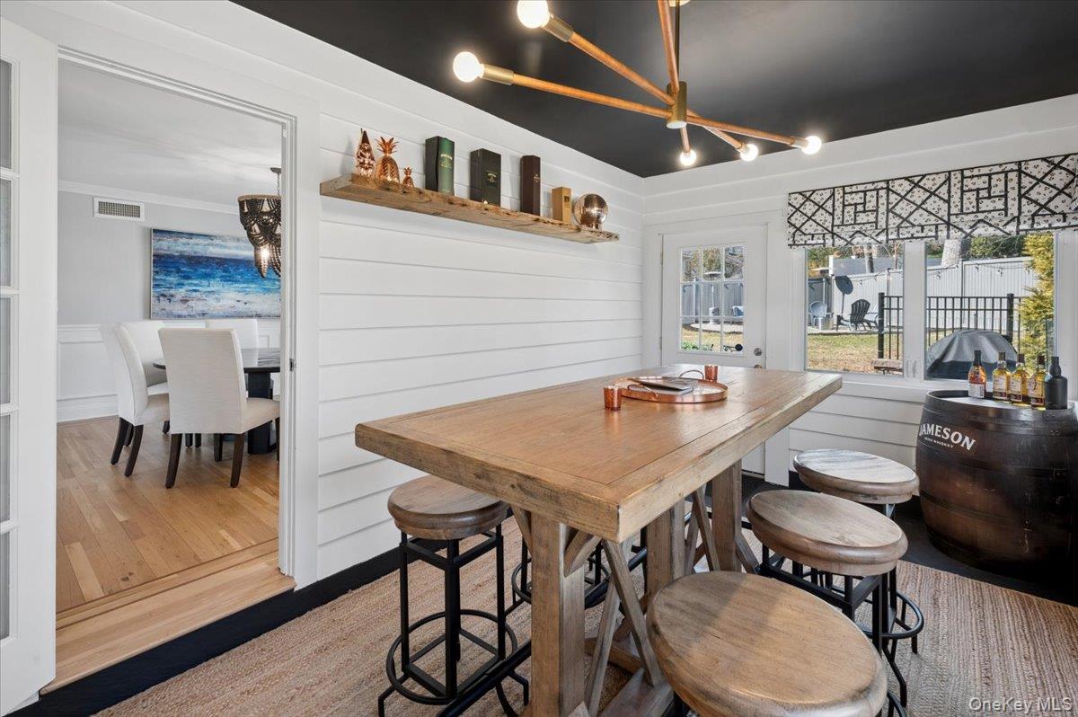 31 Priory Lane, Pelham, NY 10803