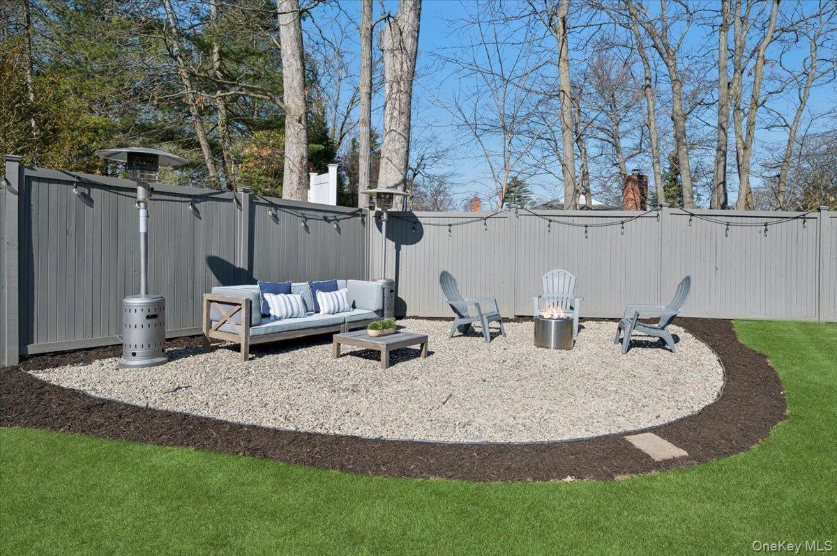 31 Priory Lane, Pelham, NY 10803