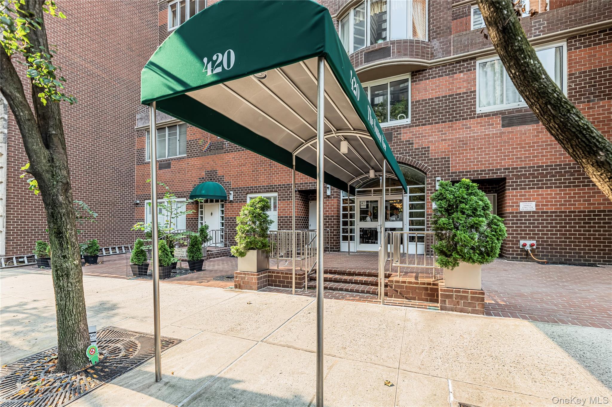 420 E 58th Street # 11C, New York (Manhattan), NY 10022