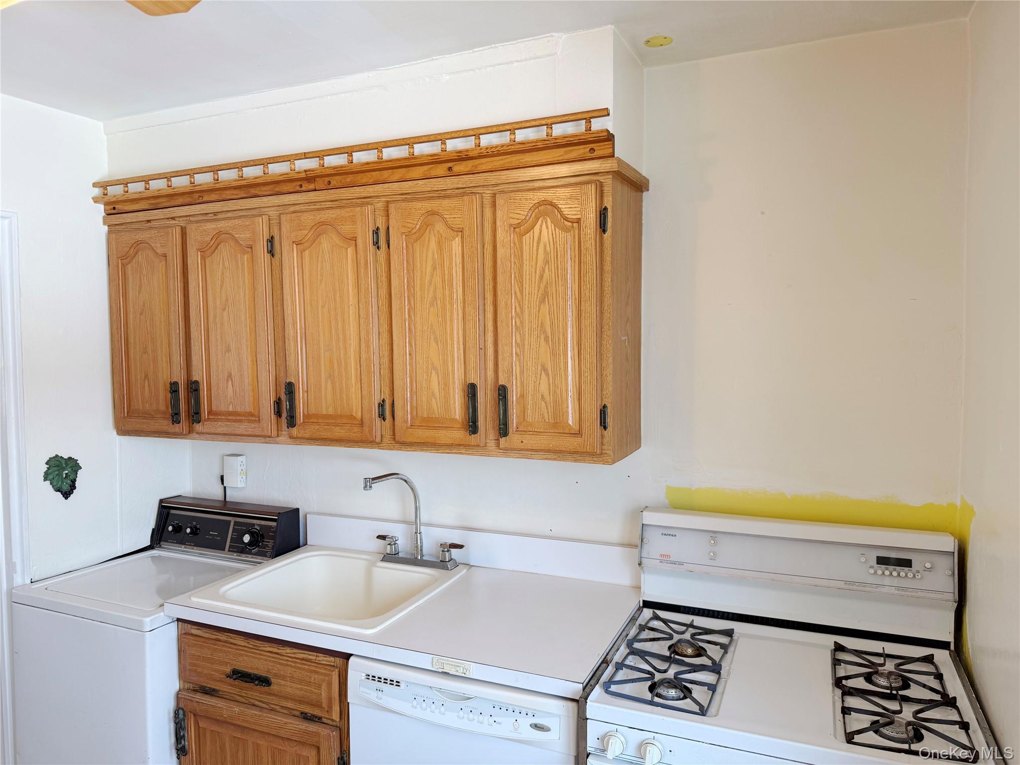 13-16 212th Street # Upper, Bayside, NY 11360