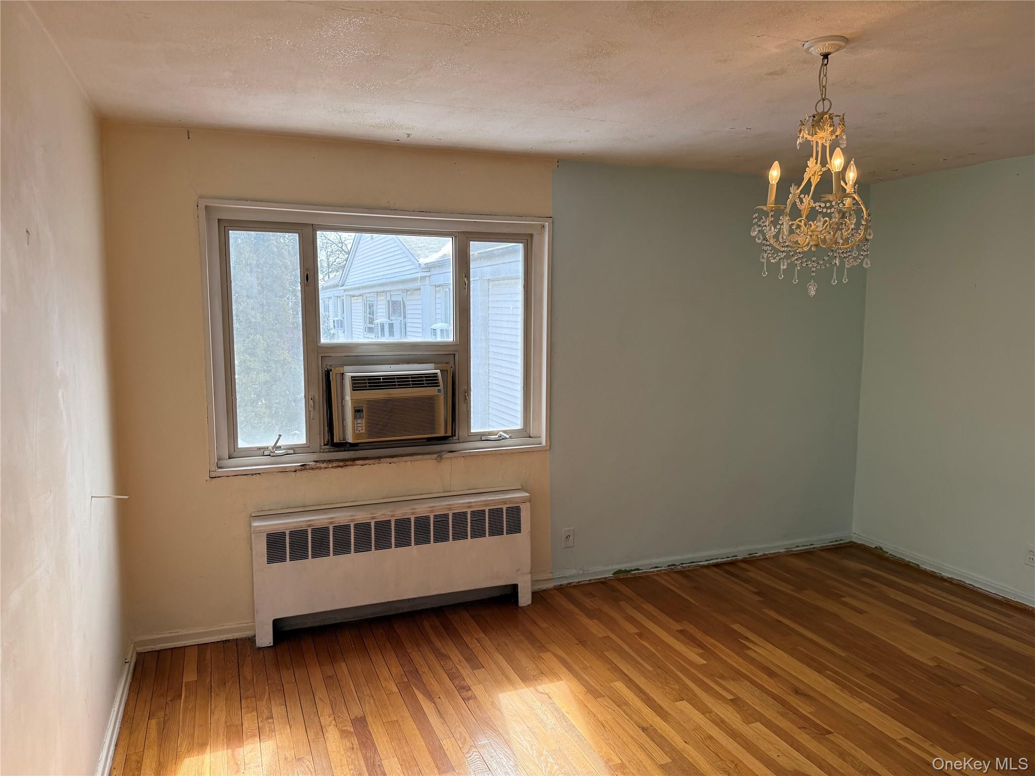 13-16 212th Street # Upper, Bayside, NY 11360