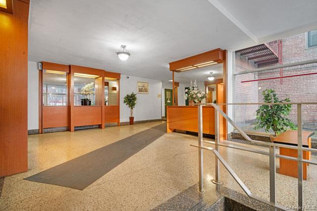 33-44 Junction Blvd # 5V, Jackson Heights, NY 11372