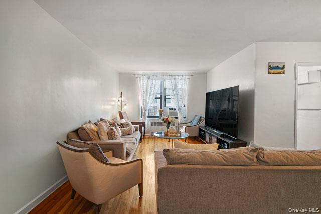 33-44 Junction Blvd # 5V, Jackson Heights, NY 11372