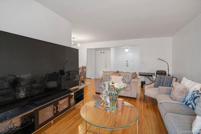 33-44 Junction Blvd # 5V, Jackson Heights, NY 11372