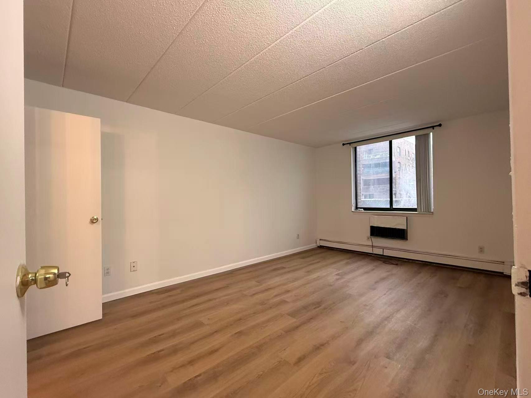 136-24 Maple Avenue # 3B, Flushing, NY 11355