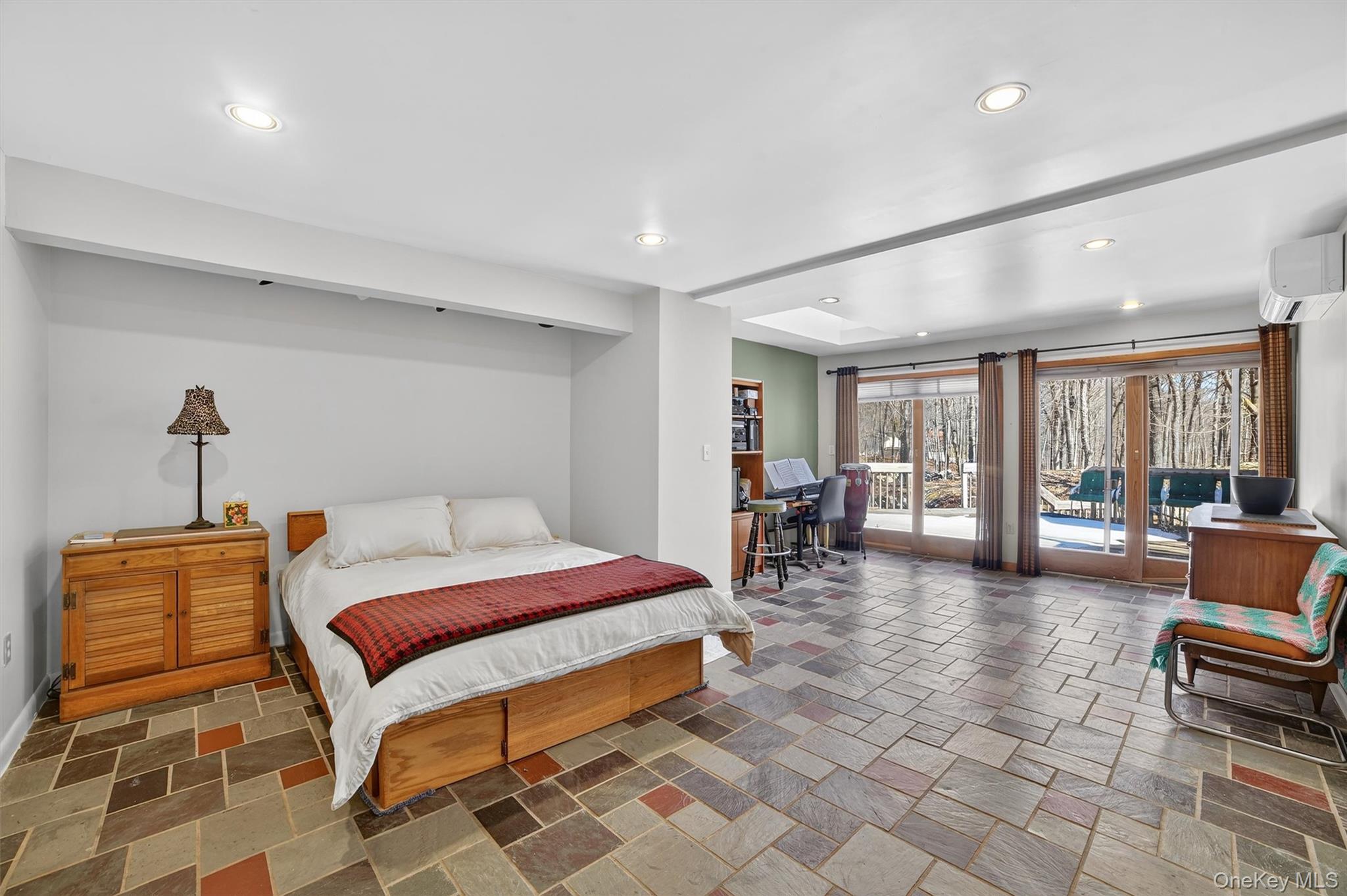 7 Fairgreen Court, Cortlandt Manor, NY 10567