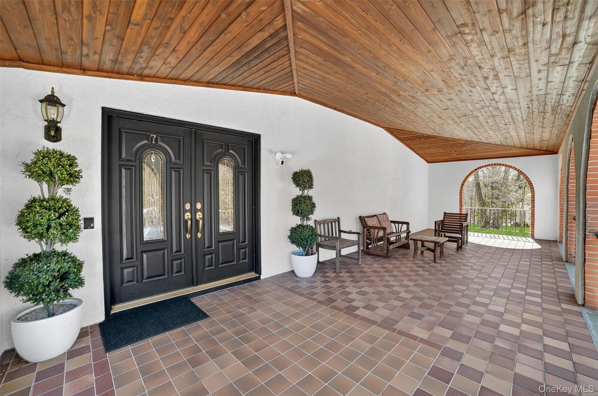 7 Fairgreen Court, Cortlandt Manor, NY 10567