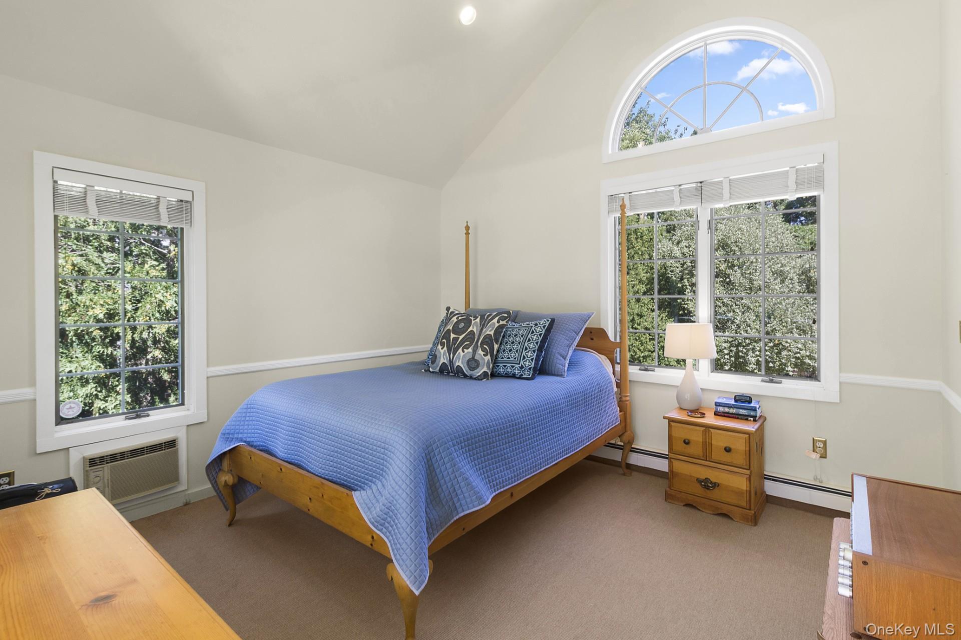 42 Towd Point Road, Southampton, NY 11968