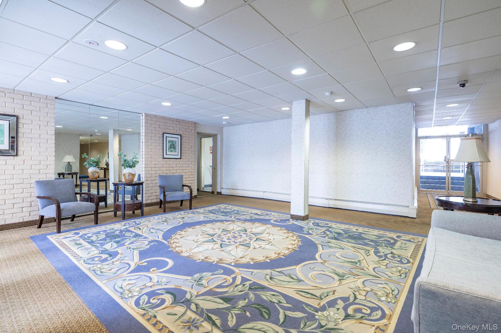 30 Daley Place # 136, Lynbrook, NY 11563