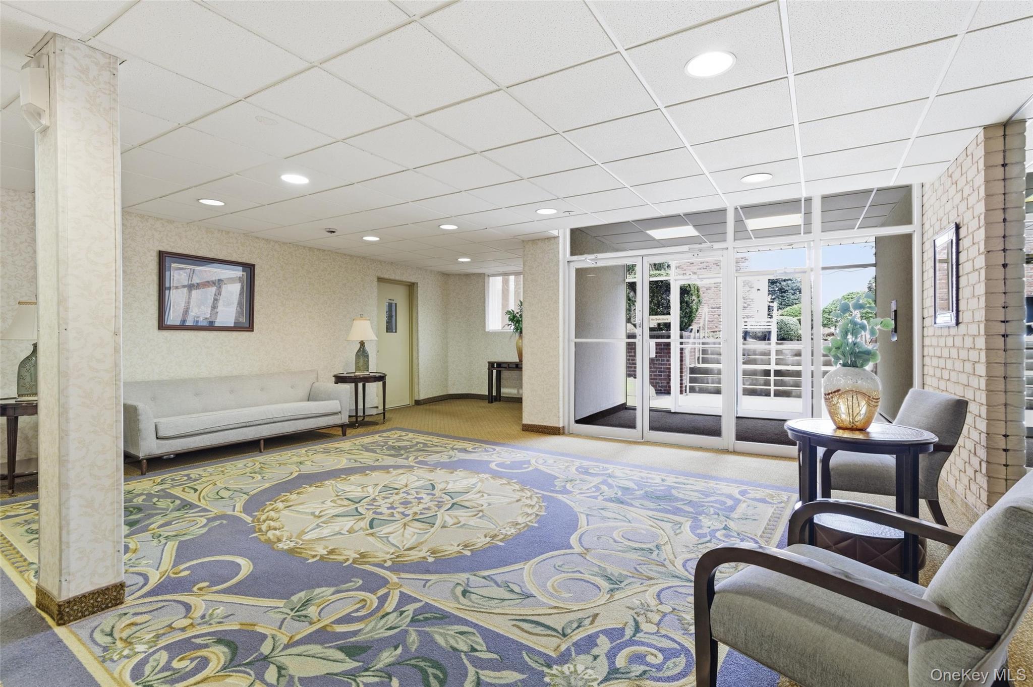 30 Daley Place # 136, Lynbrook, NY 11563