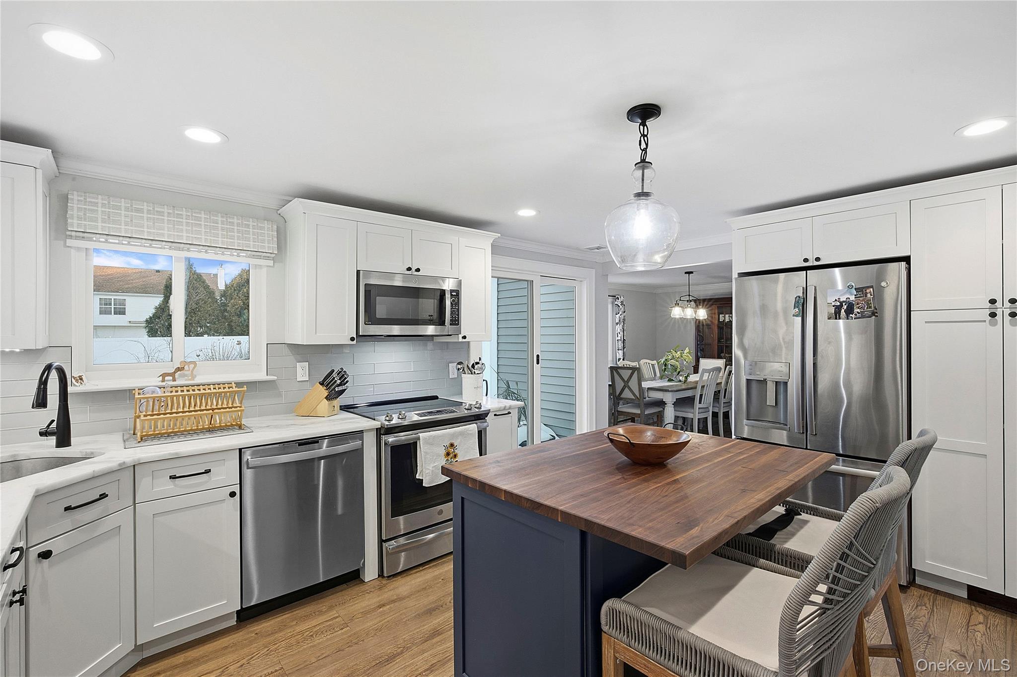 7 Woodbrook Drive, Ridge, NY 11961