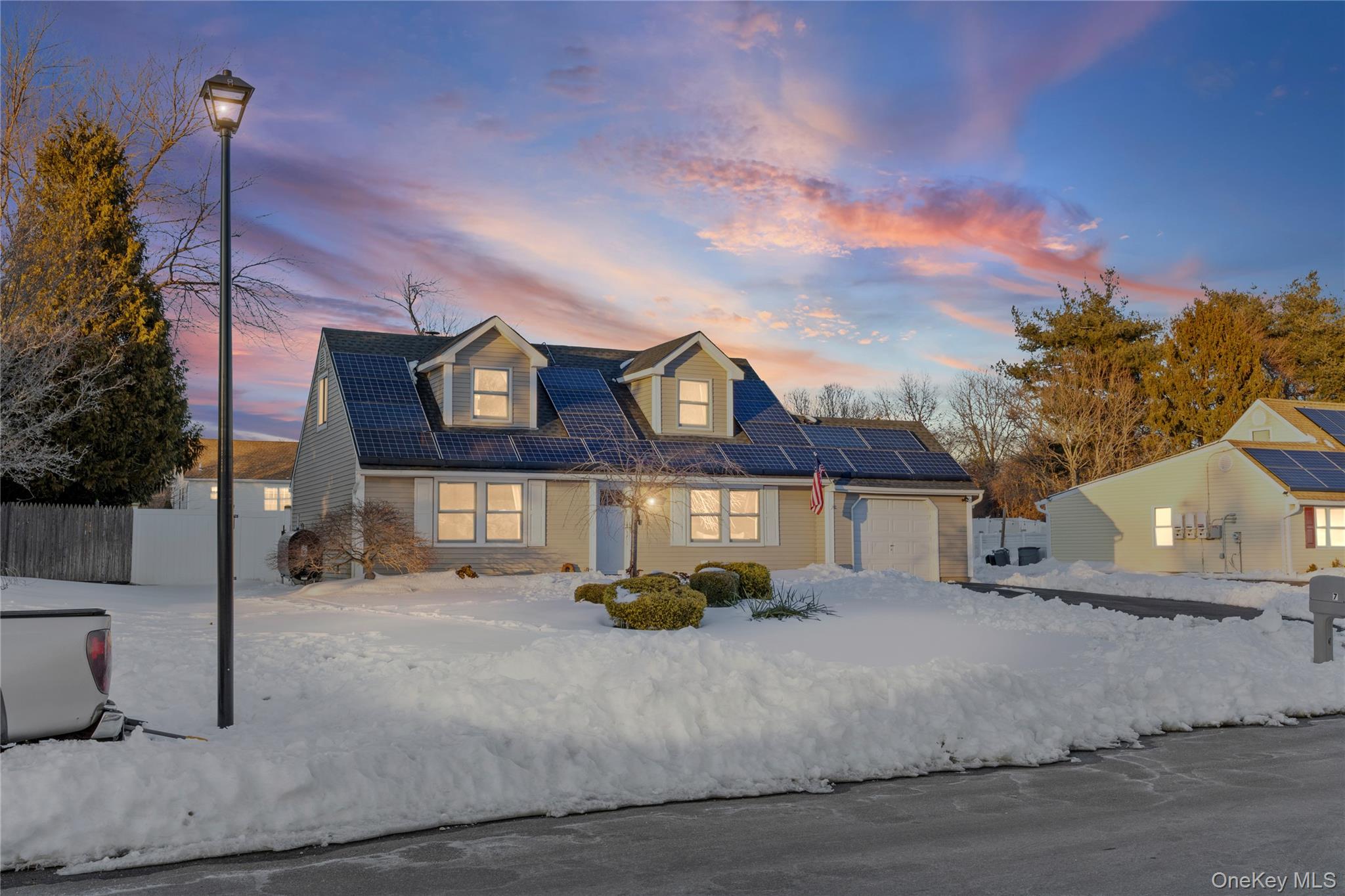 7 Woodbrook Drive, Ridge, NY 11961