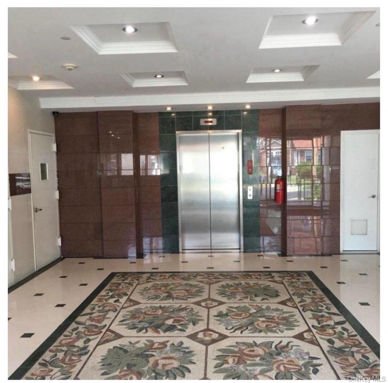 4 Chelsea Place # 3D, Great Neck, NY 11021