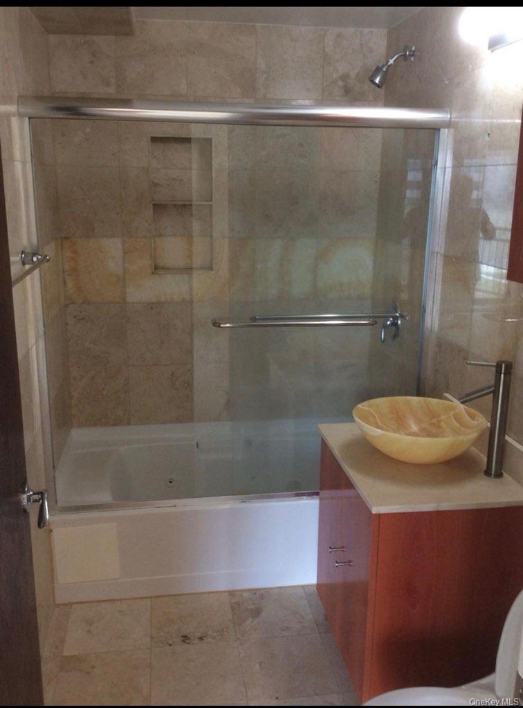 4 Chelsea Place # 3D, Great Neck, NY 11021