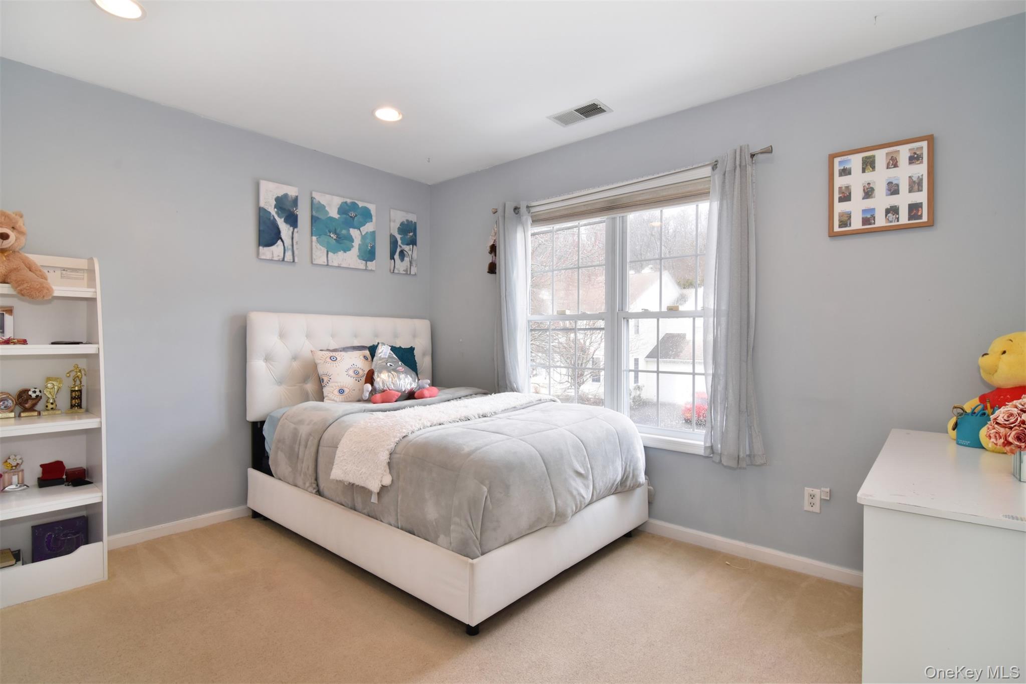 143 Classic Court, White Plains, NY 10603