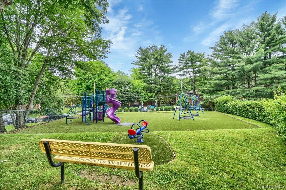 1 Fieldstone Drive # 77, Hartsdale, NY 10530