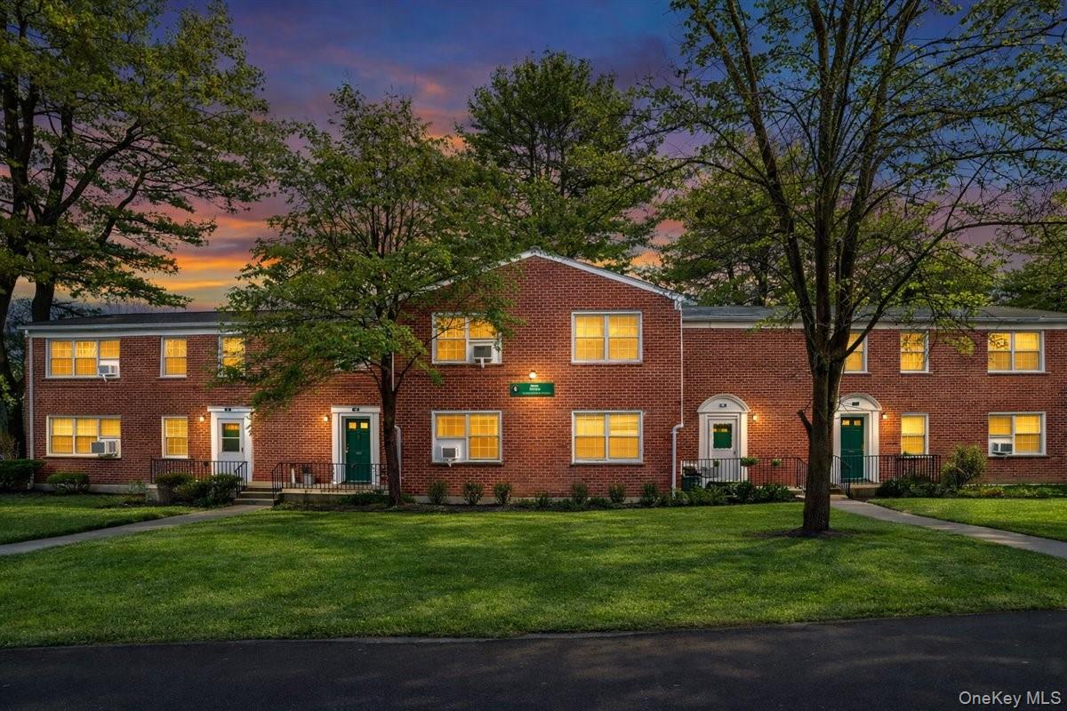 1 Fieldstone Drive # 77, Hartsdale, NY 10530