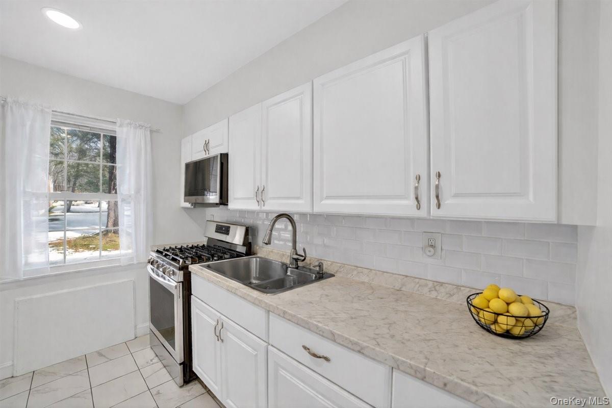 1 Fieldstone Drive # 77, Hartsdale, NY 10530