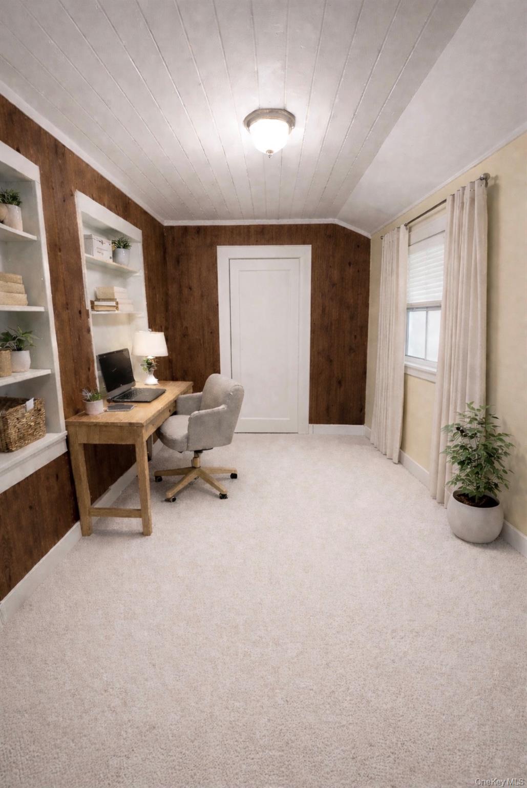 Lindenhurst, NY 11757